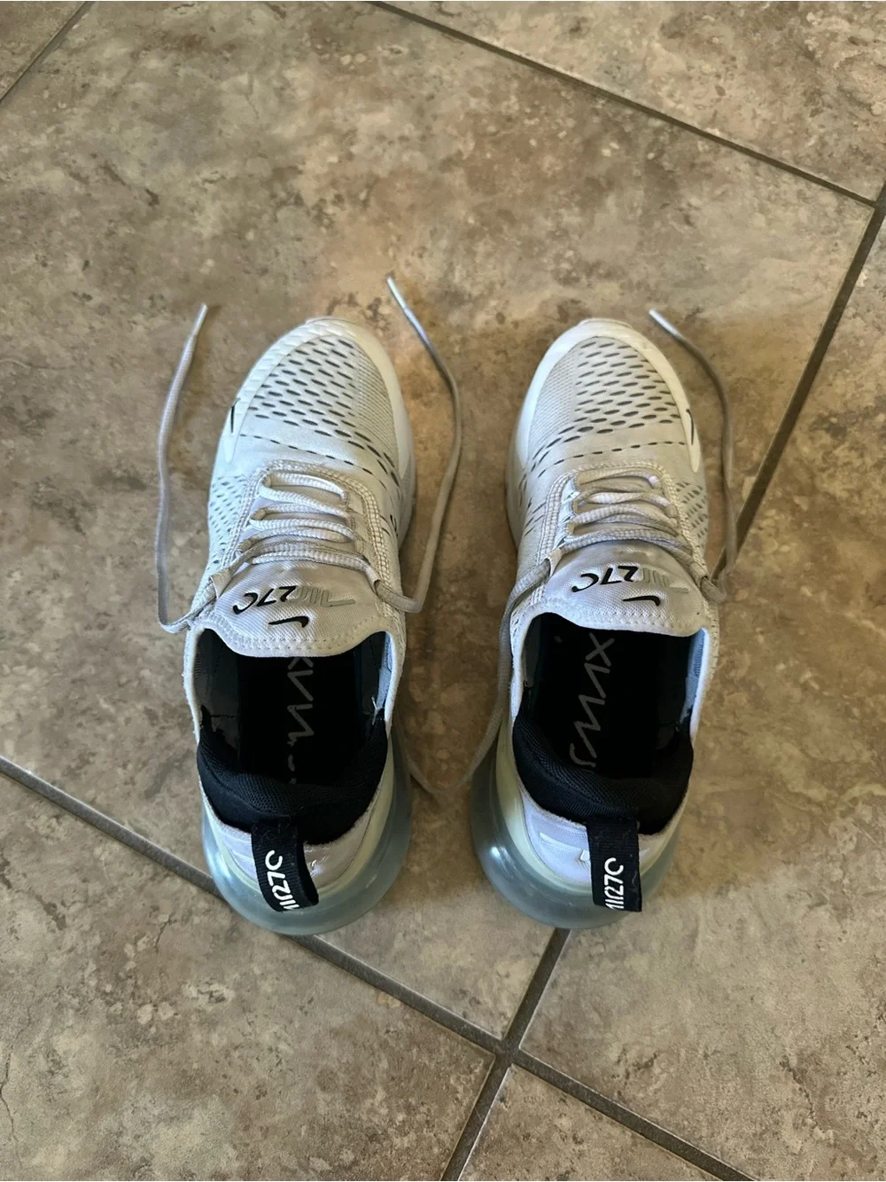 Mens' Nike 270 Sneakers